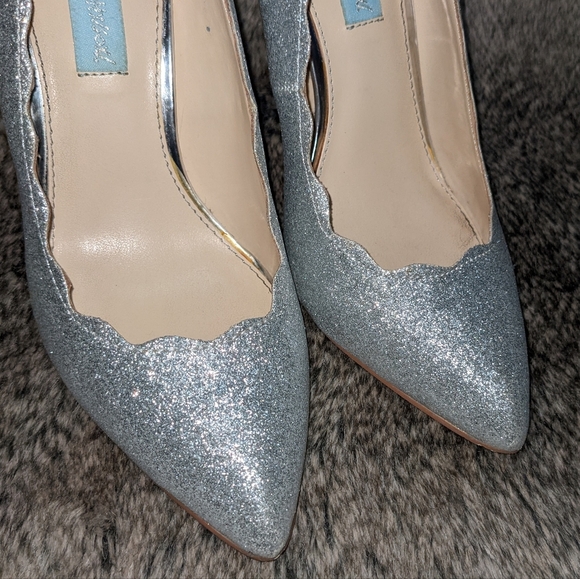 Betsey Johnson Altar Pumps Silver Women's 7 - Picture 7 of 11